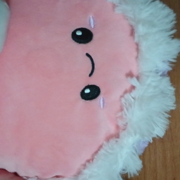 Squishable Clamshell with Pearl - Picture 5 of 6